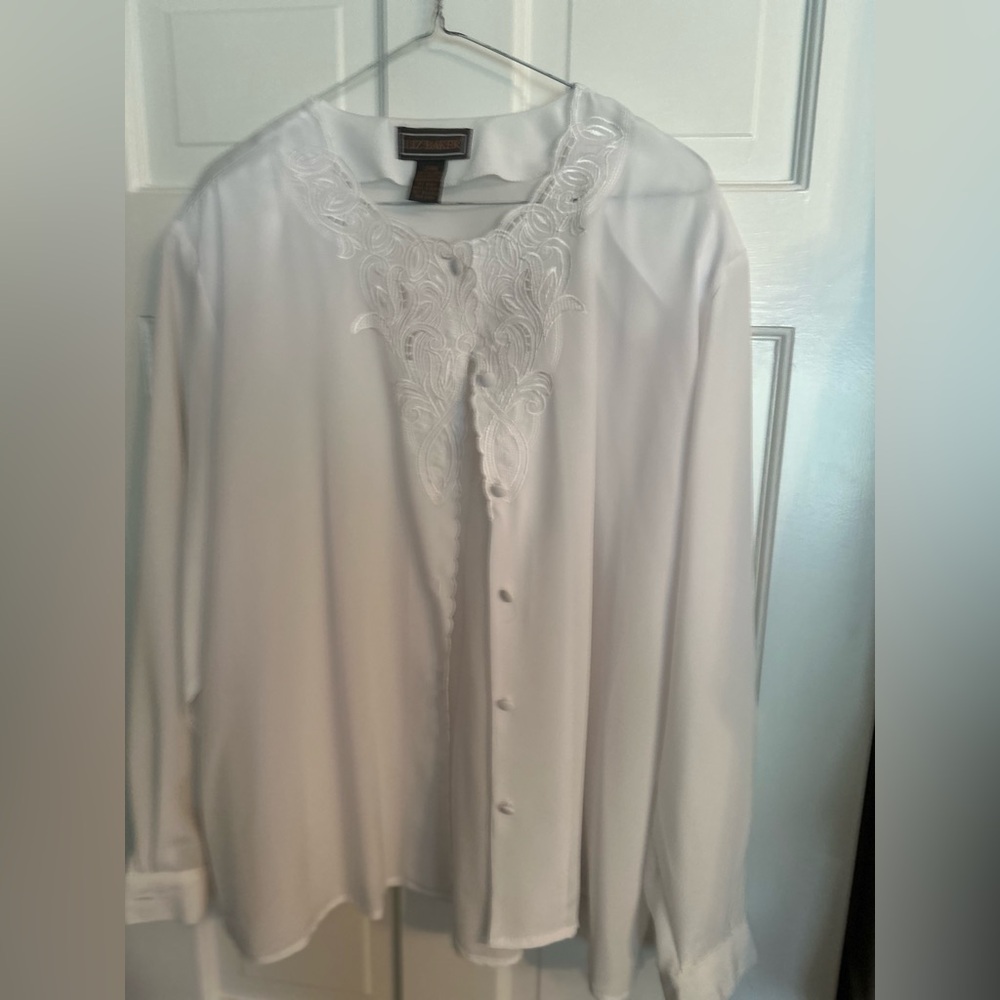 Liz Baker Embroidered White Blouse Size 24W